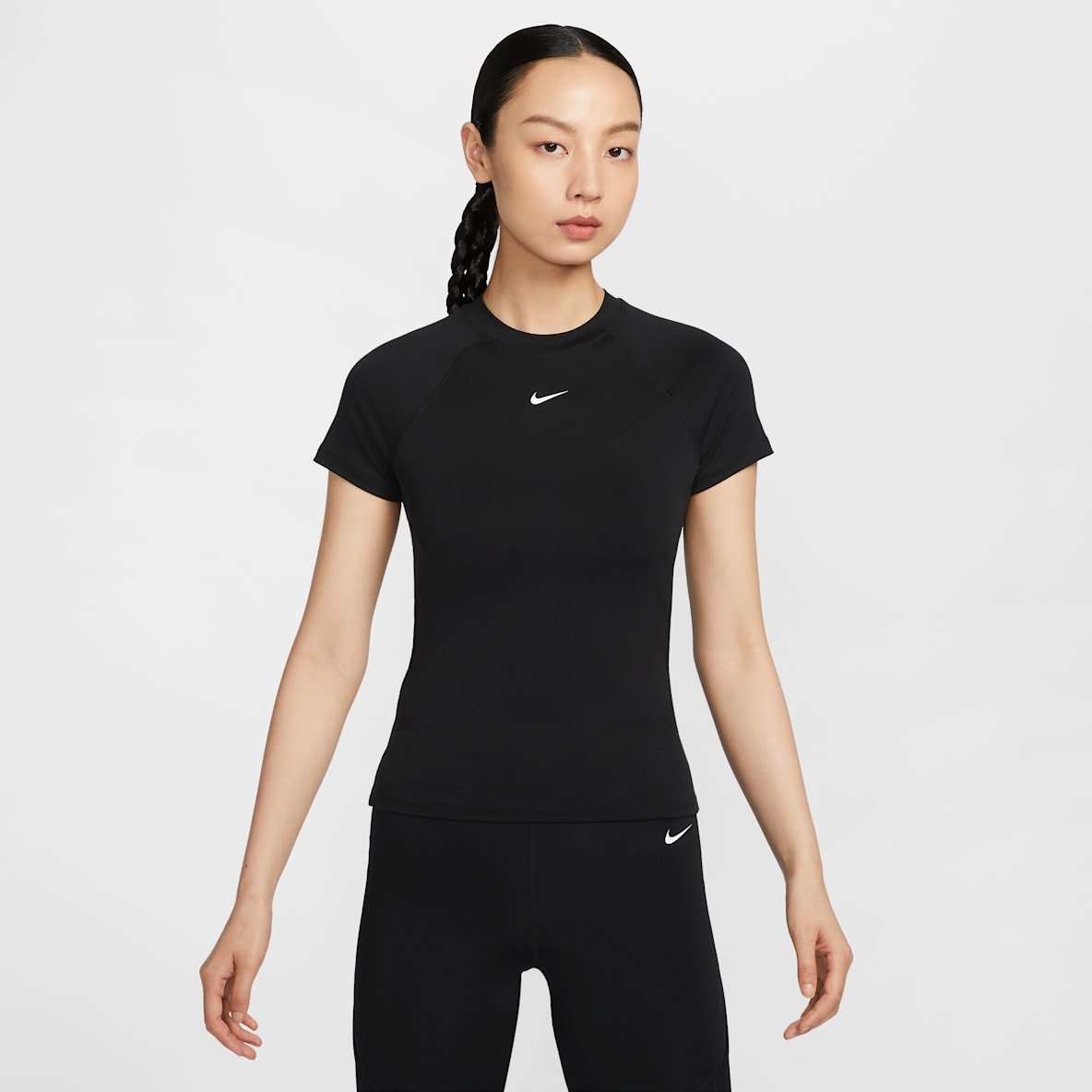 Nike Pro Nike Pro Dri-FIT 女子速干紧身短袖训练上衣