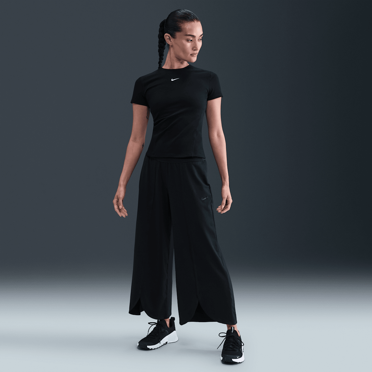 Nike One Relaxed Dri-FIT 女子速干高腰长裤