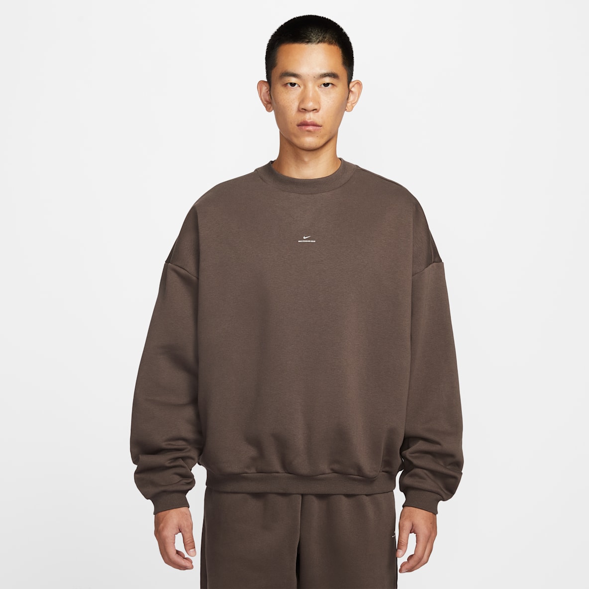 Nike Standard Issue Therma-FIT 耐克篮球小标系列男子加绒篮球圆领上衣