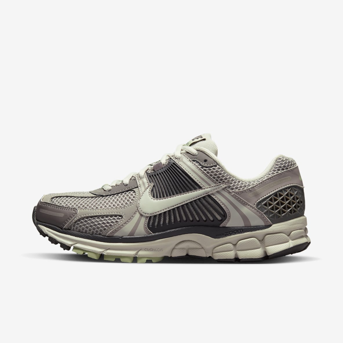 Nike Zoom Vomero 5 Nike Zoom Vomero 5 复古运动鞋