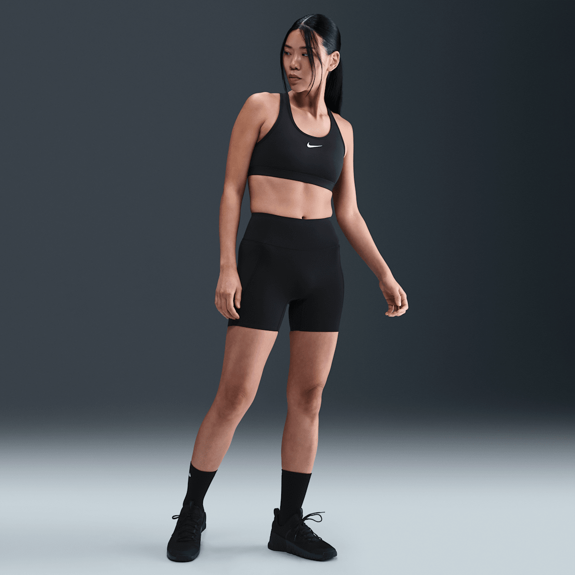 Nike Universa 女子速干高腰骑行短裤