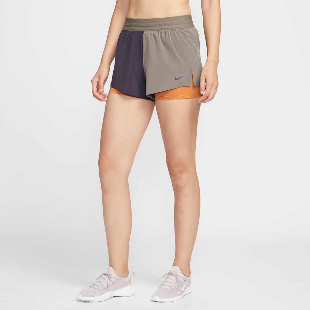 Nike Swift Dri-FIT 女子速干中腰二合一跑步短裤