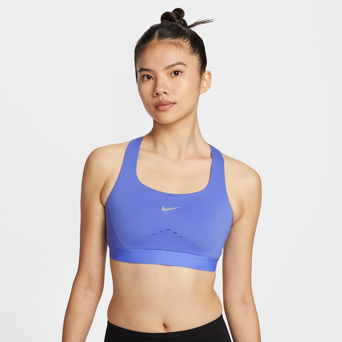 Nike Swift 女子速干高强度支撑轻衬运动内衣