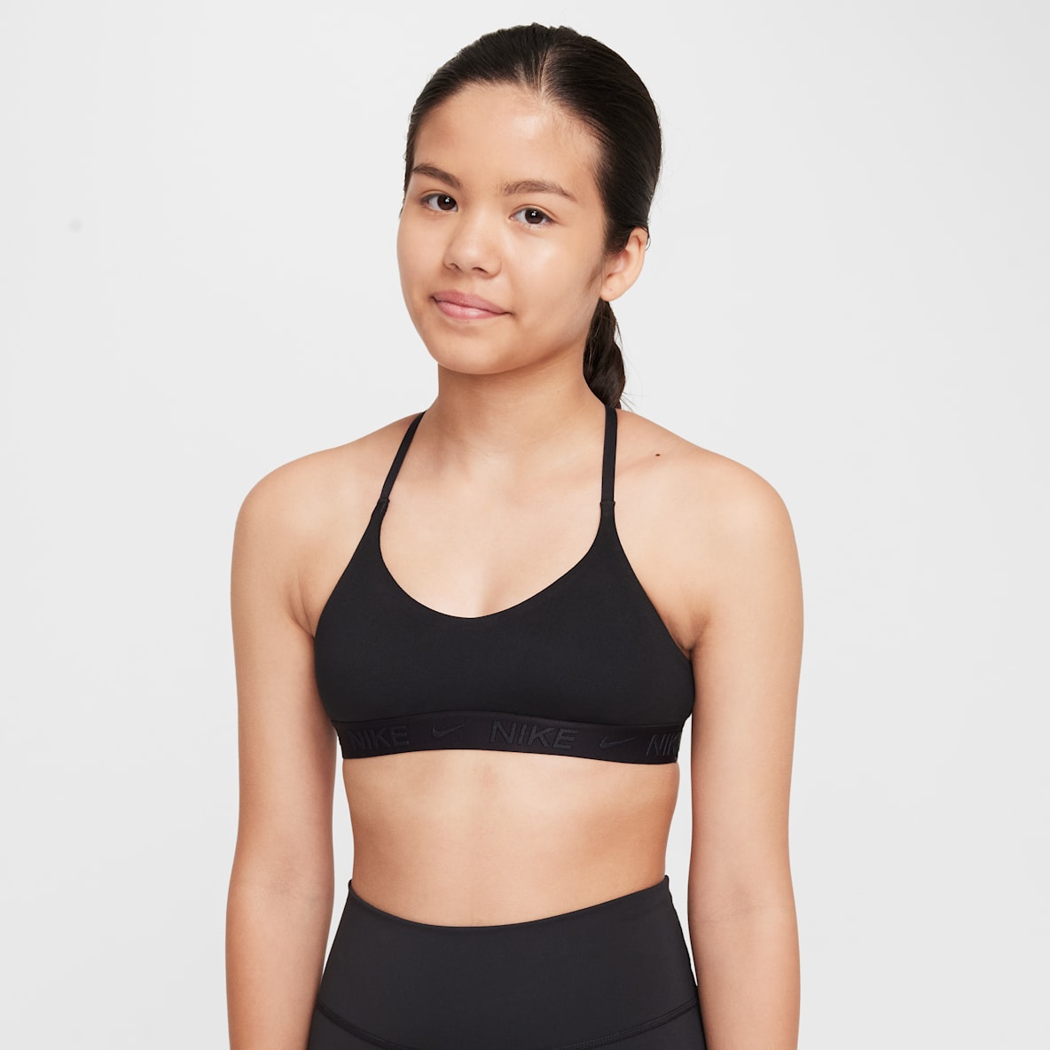 Nike Indy 大童（女孩）速干衬垫运动内衣