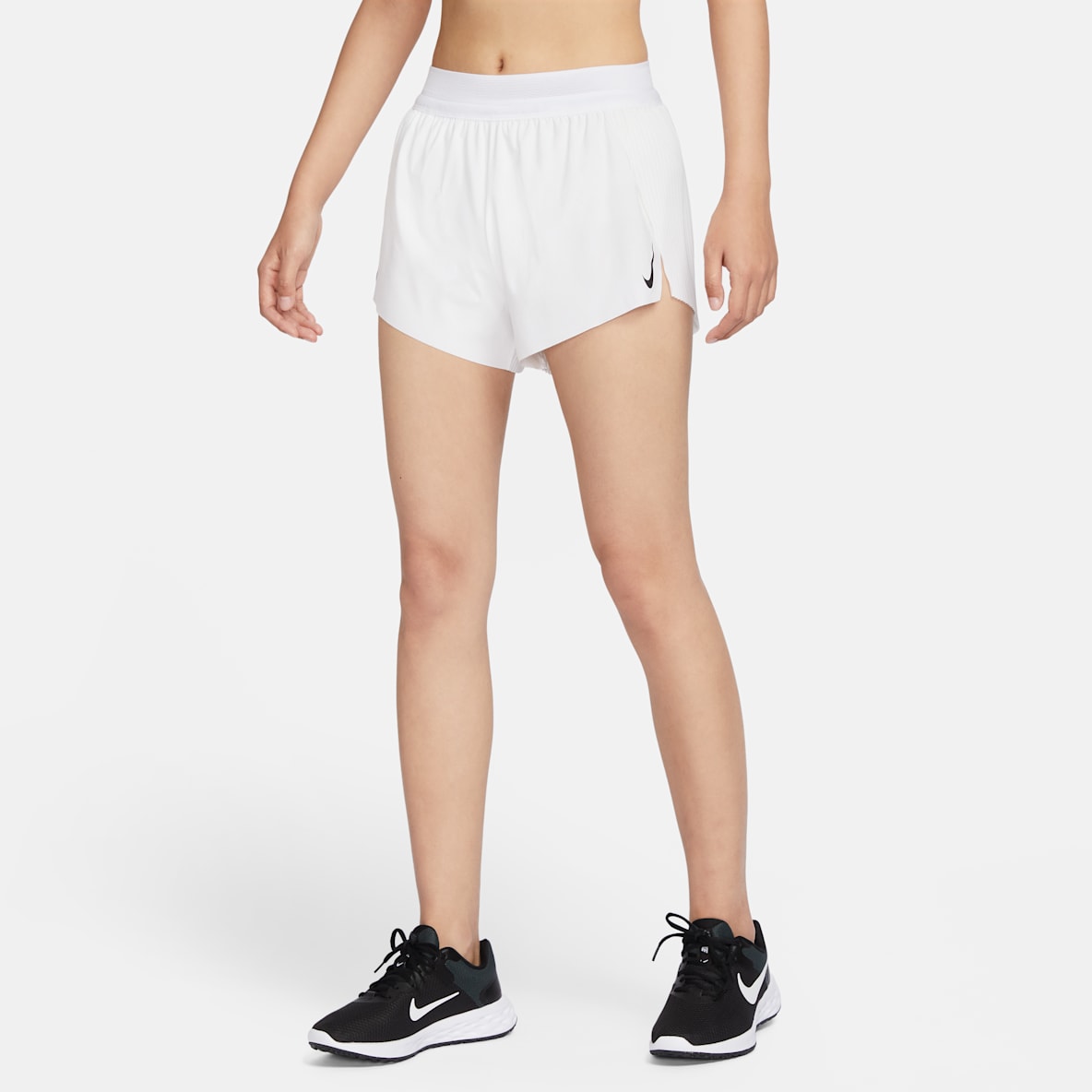 Nike AeroSwift Dri-FIT ADV 耐克女子夜跑系列女子速干中腰跑步短裤(含衬裤)