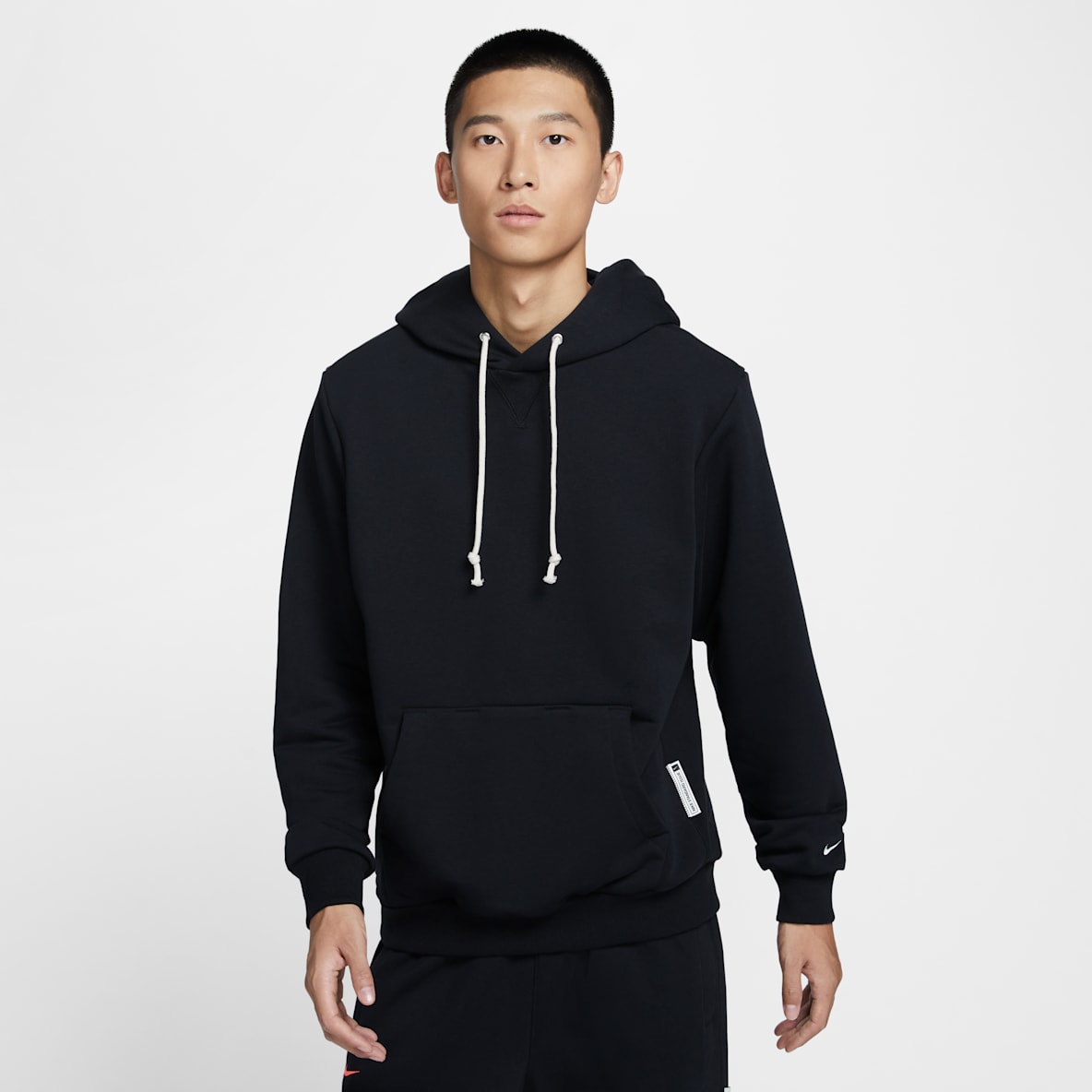 Nike Standard Issue Dri-FIT 男子速干套头篮球连帽衫