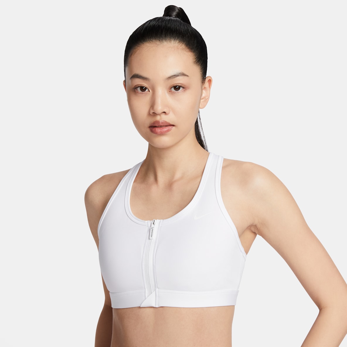 Nike Swoosh 女子中强度支撑速干衬垫前拉链运动内衣