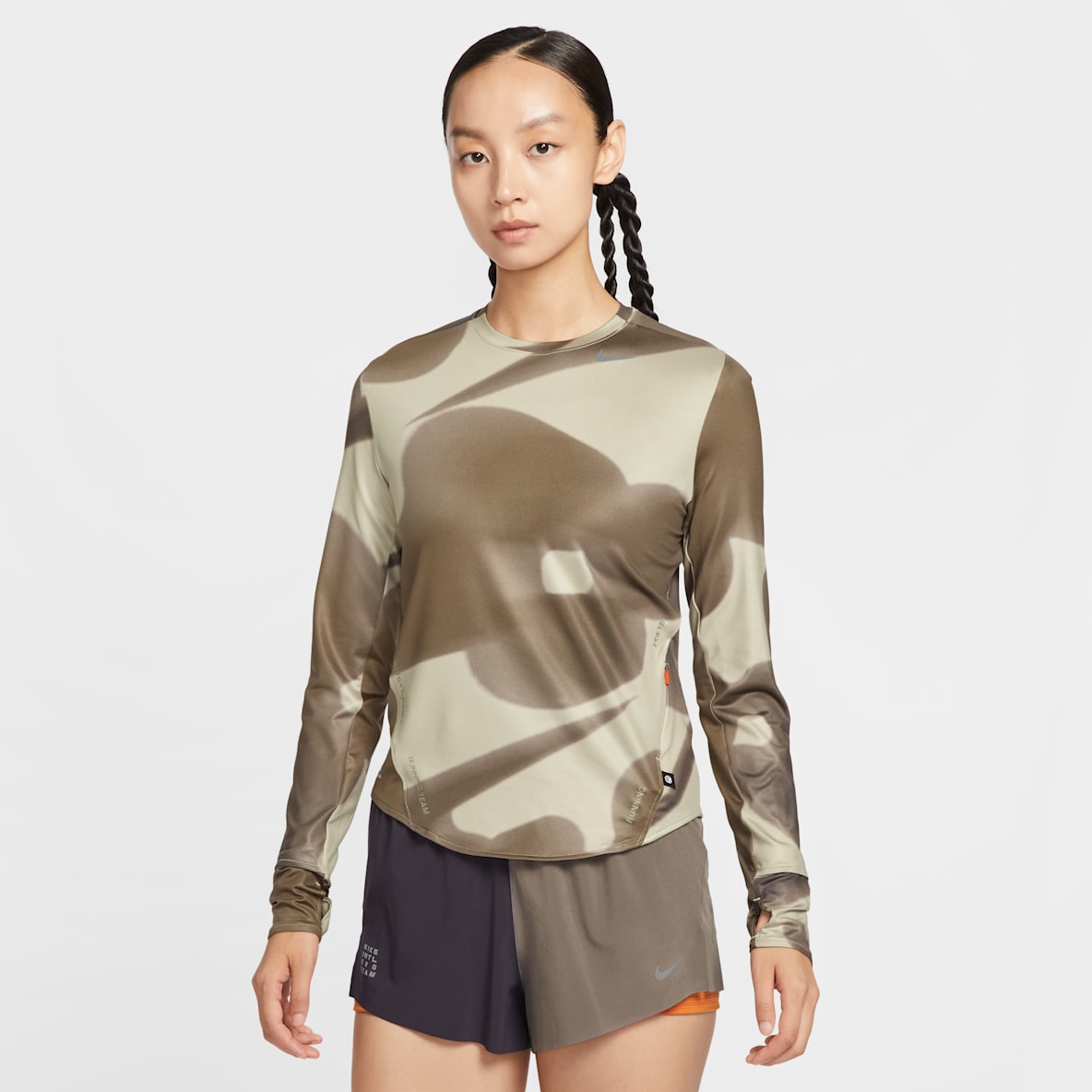 Nike Swift Dri-FIT 女子速干长袖圆领跑步上衣