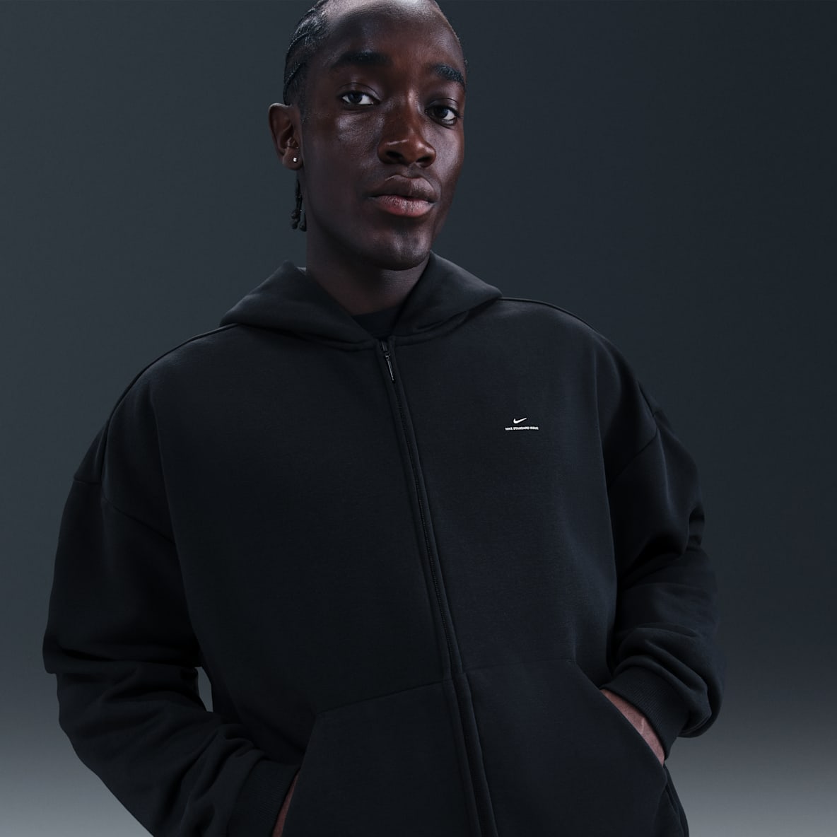 Nike Standard Issue Therma-FIT 耐克篮球小标系列男子全长拉链开襟加绒篮球连帽衫