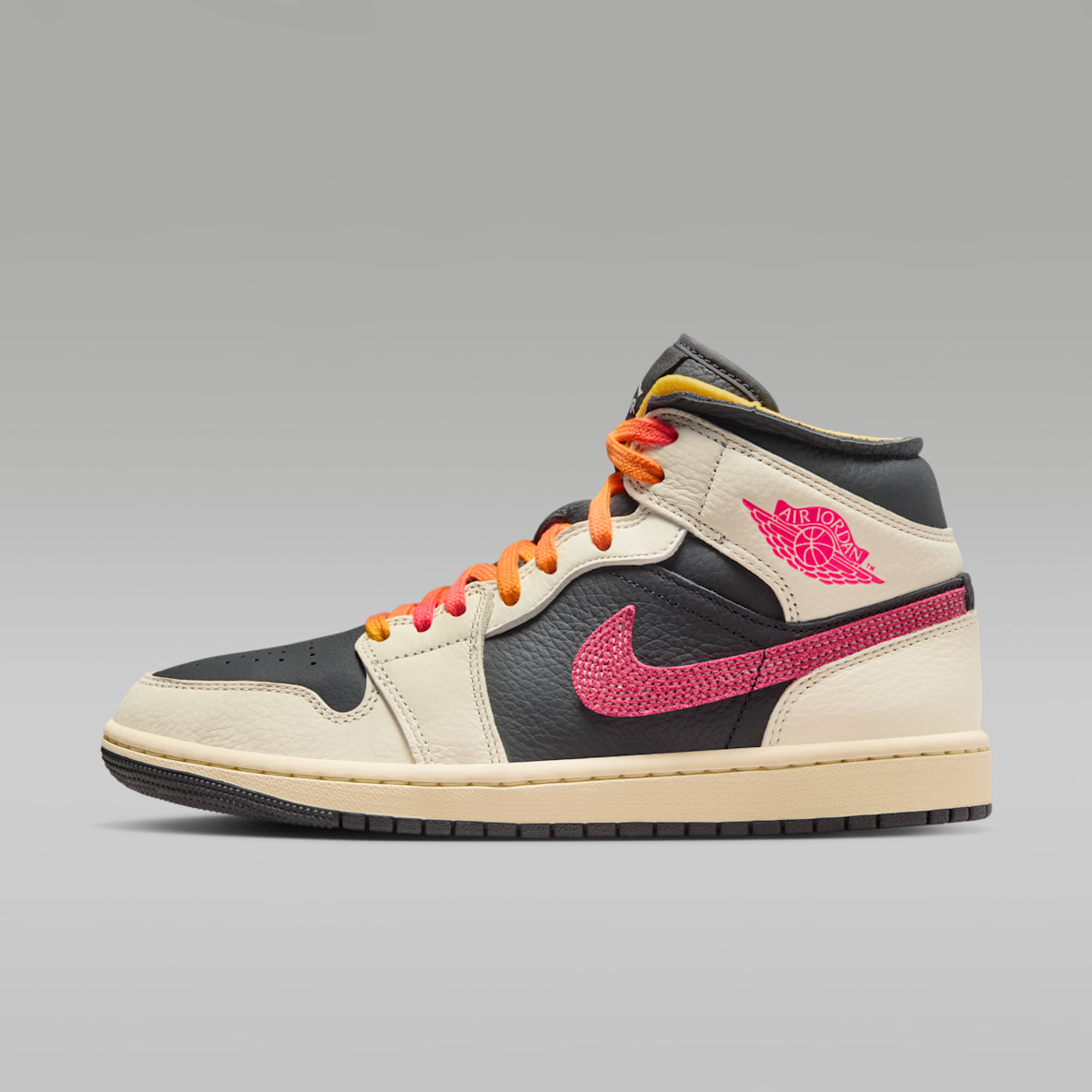 Air Jordan 1 Mid SE Edge 女子运动鞋