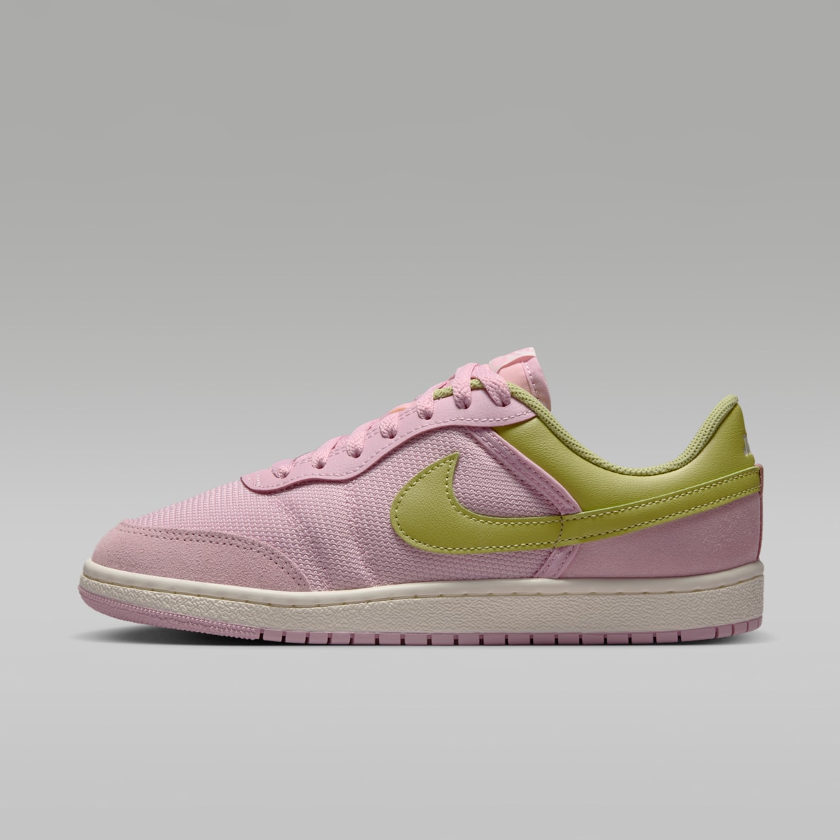 Air Jordan Skyline Low 女子运动鞋