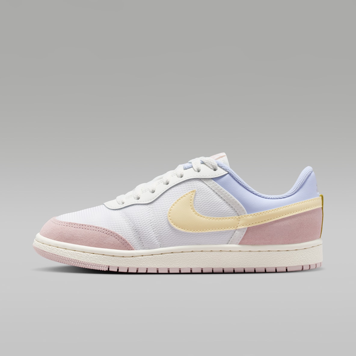 Air Jordan Skyline Low 女子运动鞋