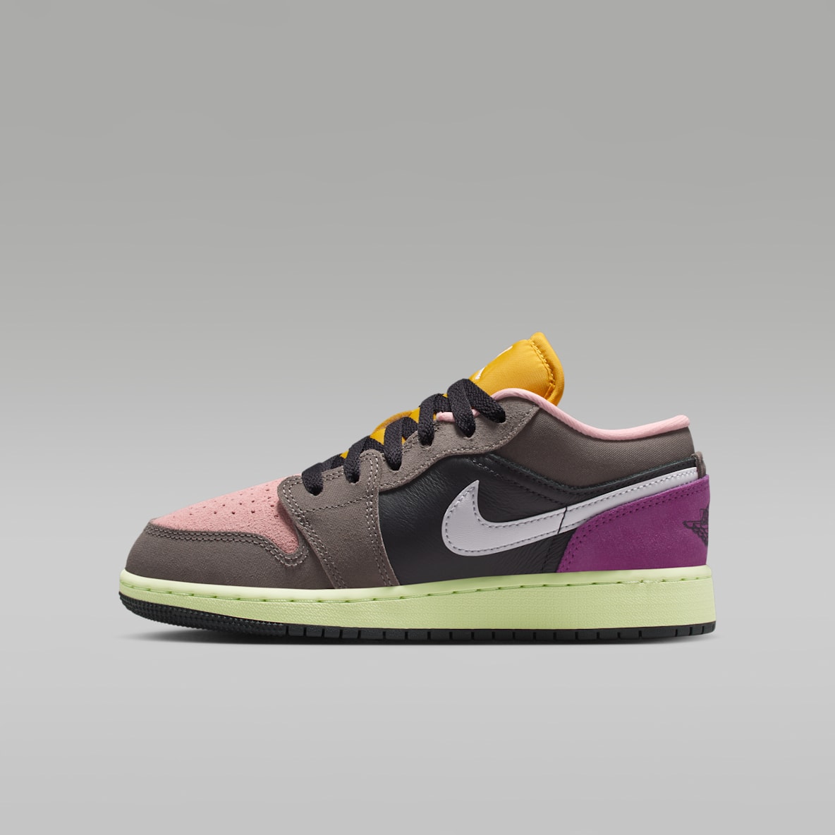 Air Jordan 1 Low SE 大童运动鞋