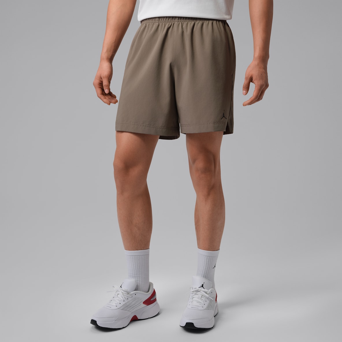 Jordan Sport Essentials Dri-FIT 男子速干梭织短裤