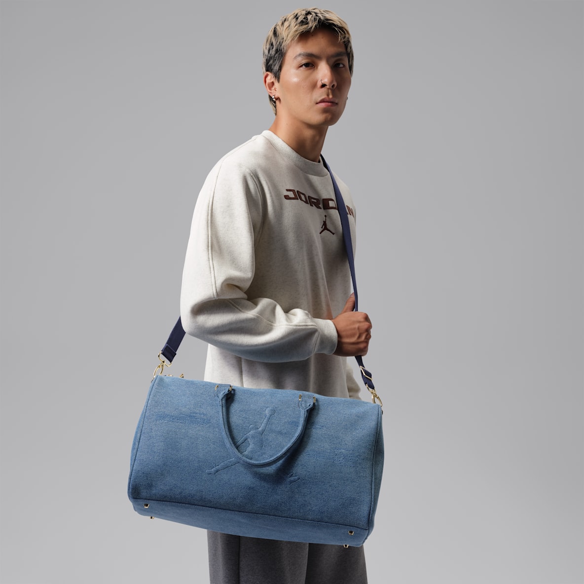 Jordan Atmos 牛仔行李包