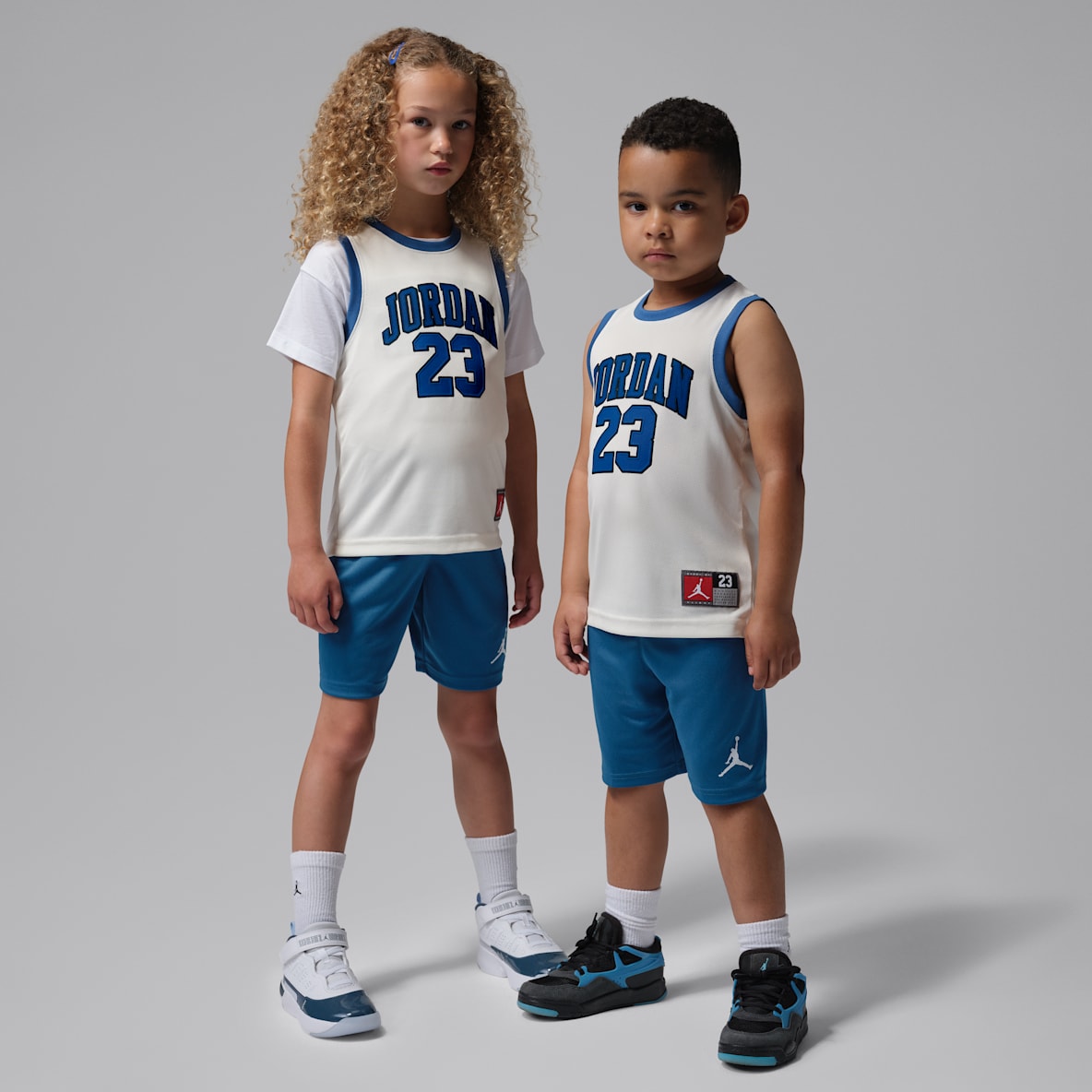 Jordan 23 幼童球衣和短裤套装