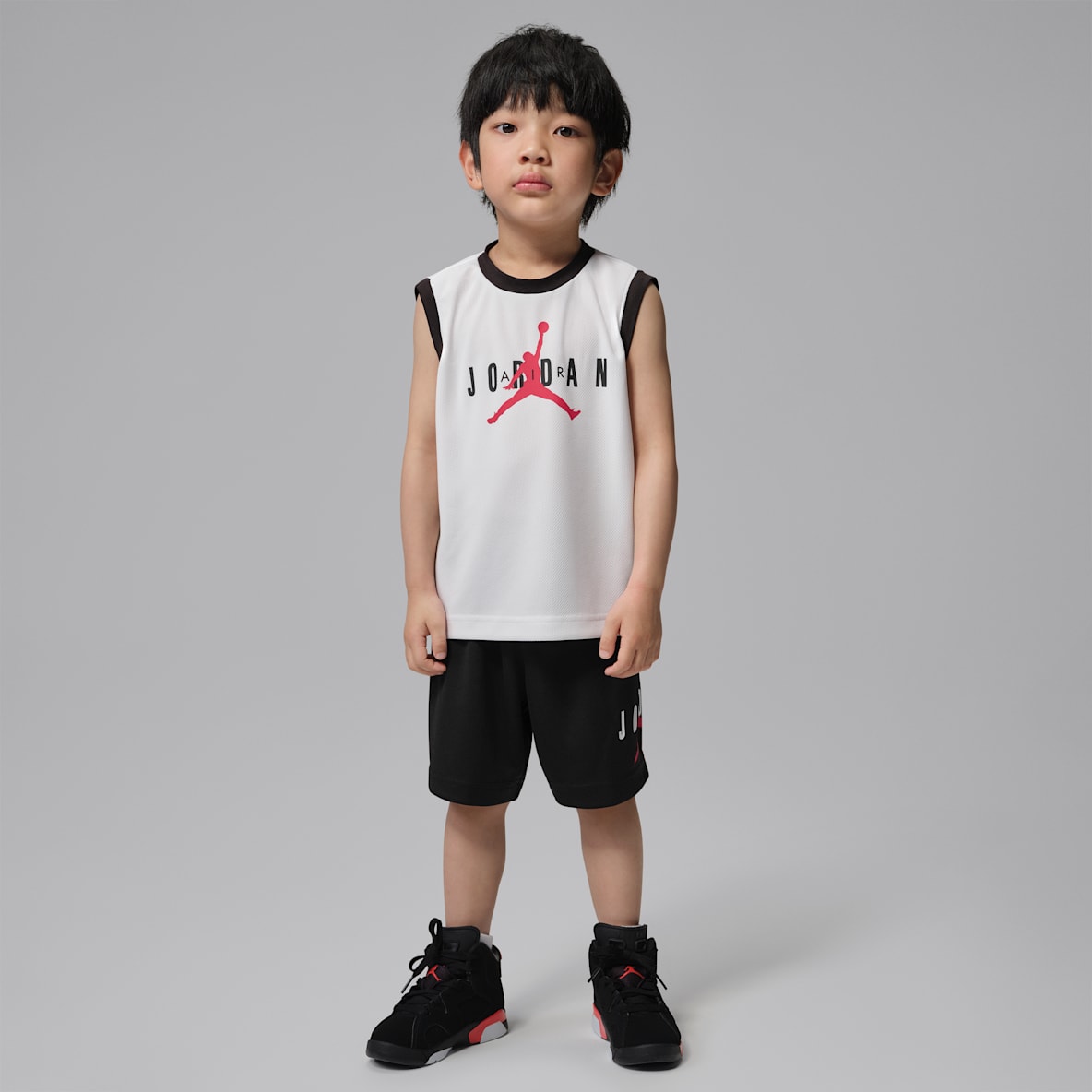 Jordan 婴童速干球衣和短裤套装