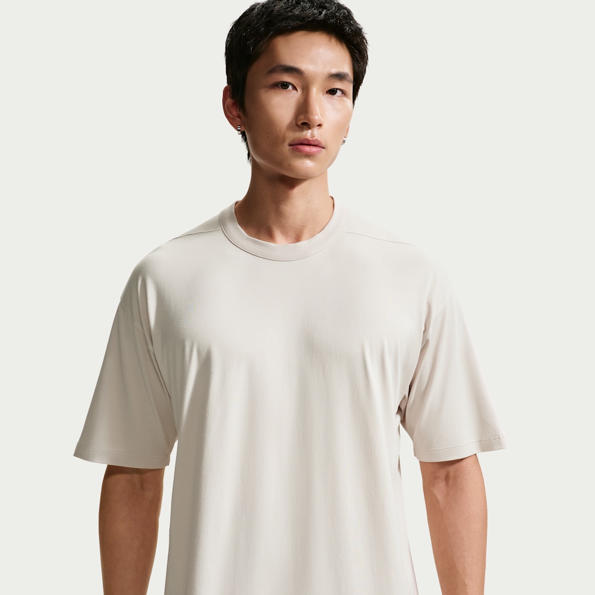 Nike 24.7 ImpossiblySoft Light Dri-FIT 超感柔软男子速干短袖T恤
