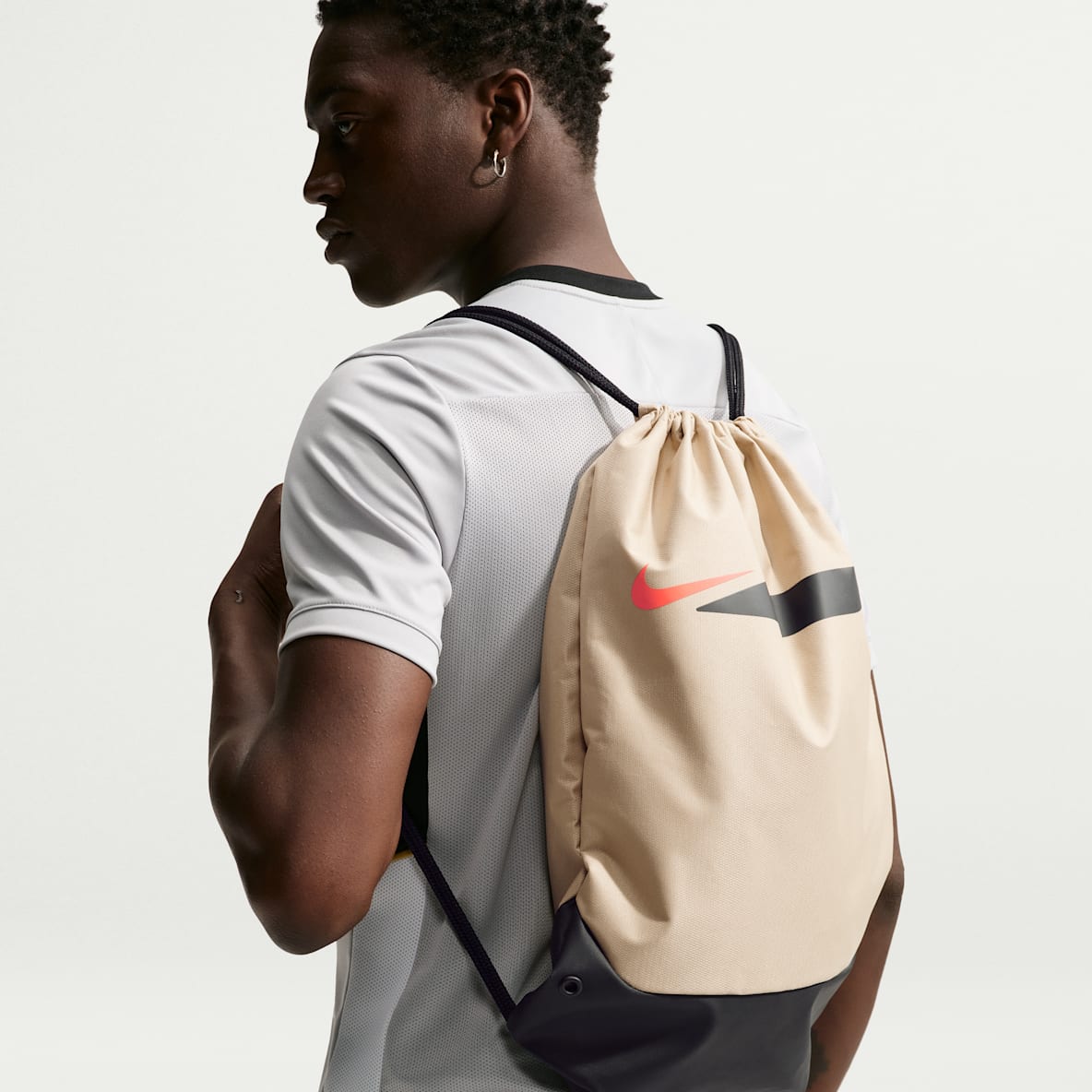 Nike Academy 足球健身包