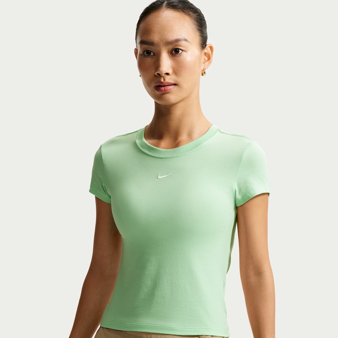 Nike Sportswear Chill Knit 女子短袖T恤