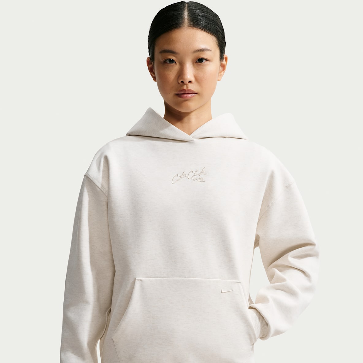 Caitlin Standard Issue Dri-FIT 耐克篮球小标系列凯特琳·克拉克女子速干套头篮球连帽衫