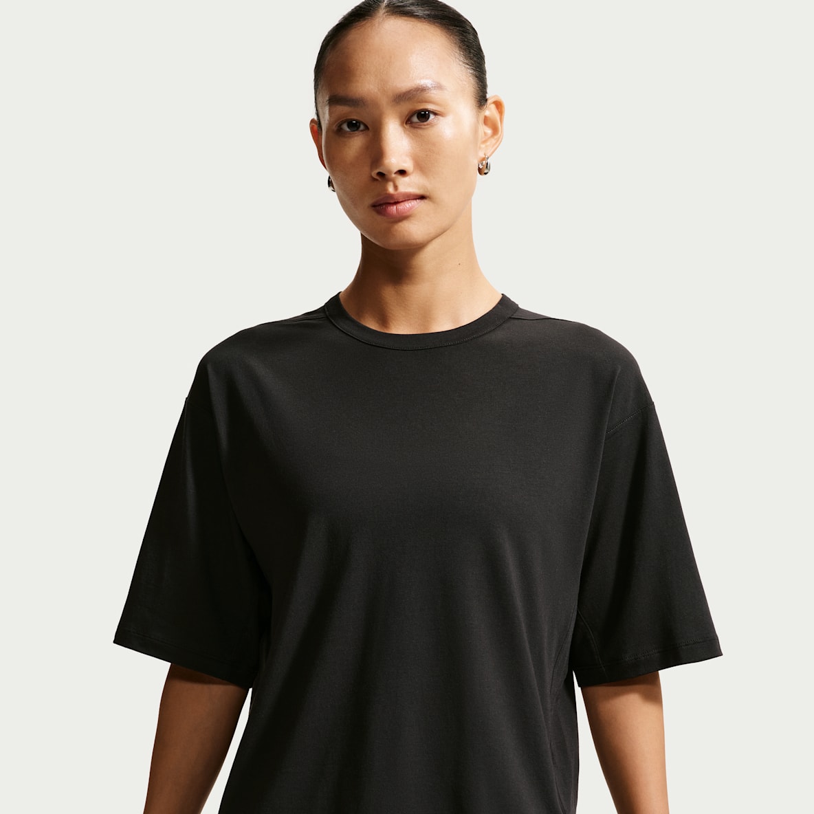 Nike 24.7 ImpossiblySoft Light Dri-FIT 超感柔软女子速干短袖T恤
