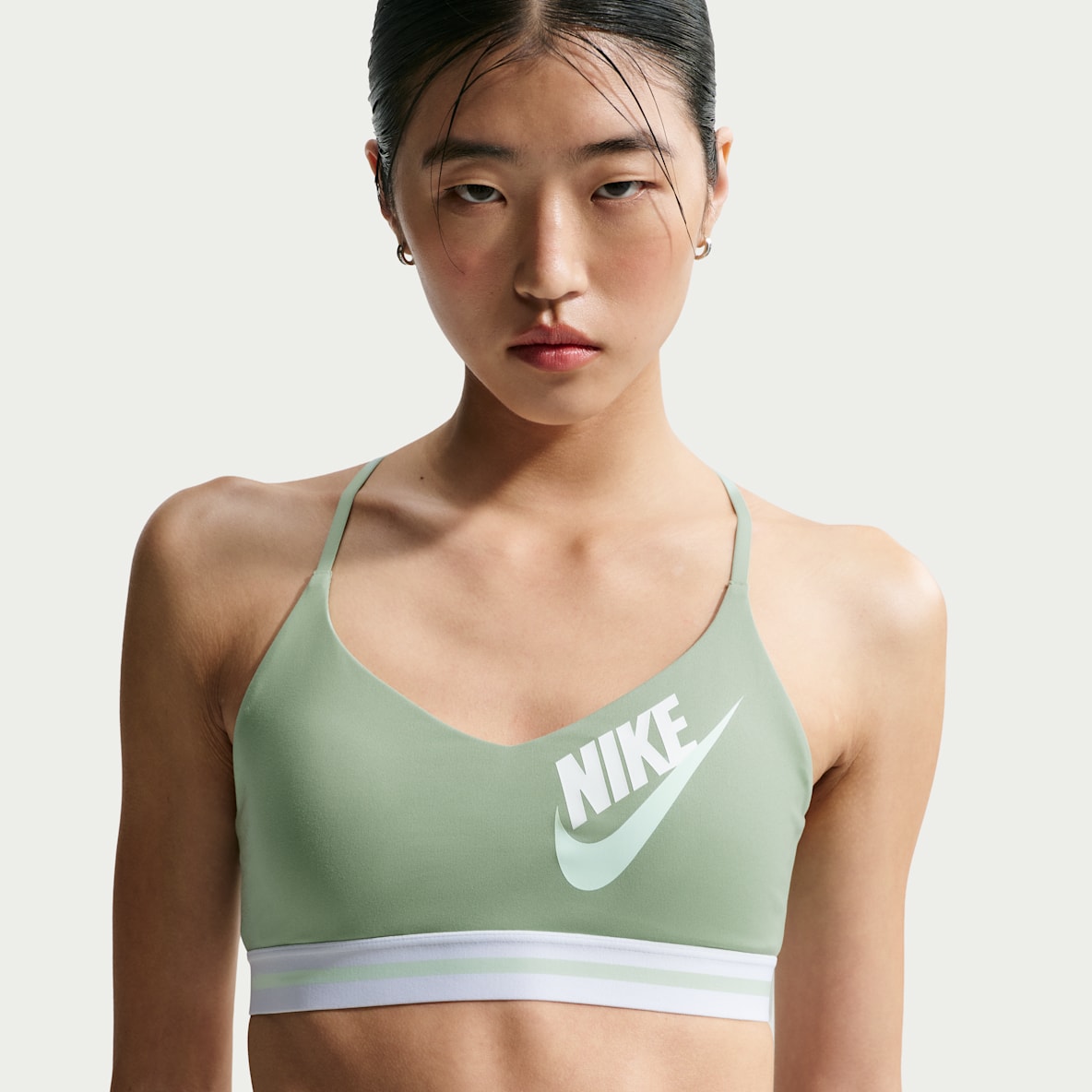 Nike Indy 女子速干低强度支撑衬垫运动内衣