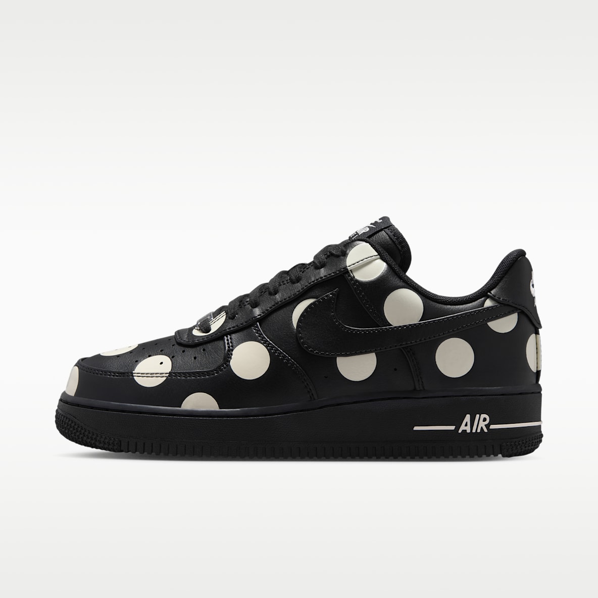 Nike Air Force 1 '07 女子空军一号运动鞋
