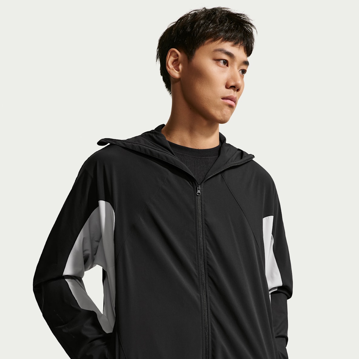 Nike Tech Helios Dri-FIT 男子速干夹克防晒衣