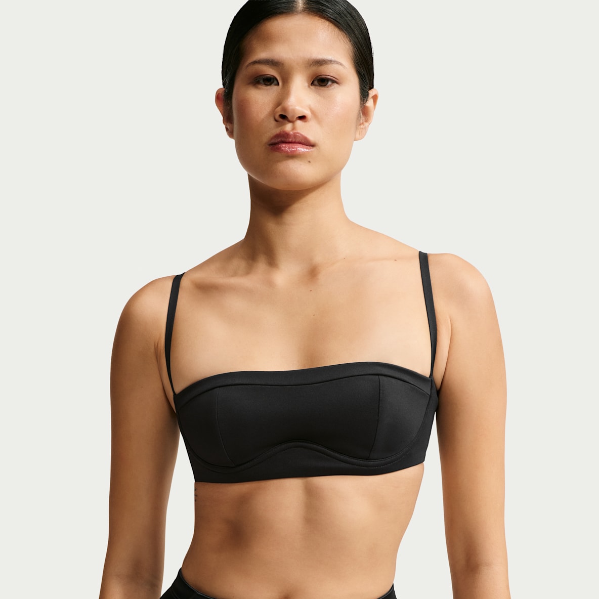 NikeSKIMS Matte 女子速干半罩杯式运动内衣