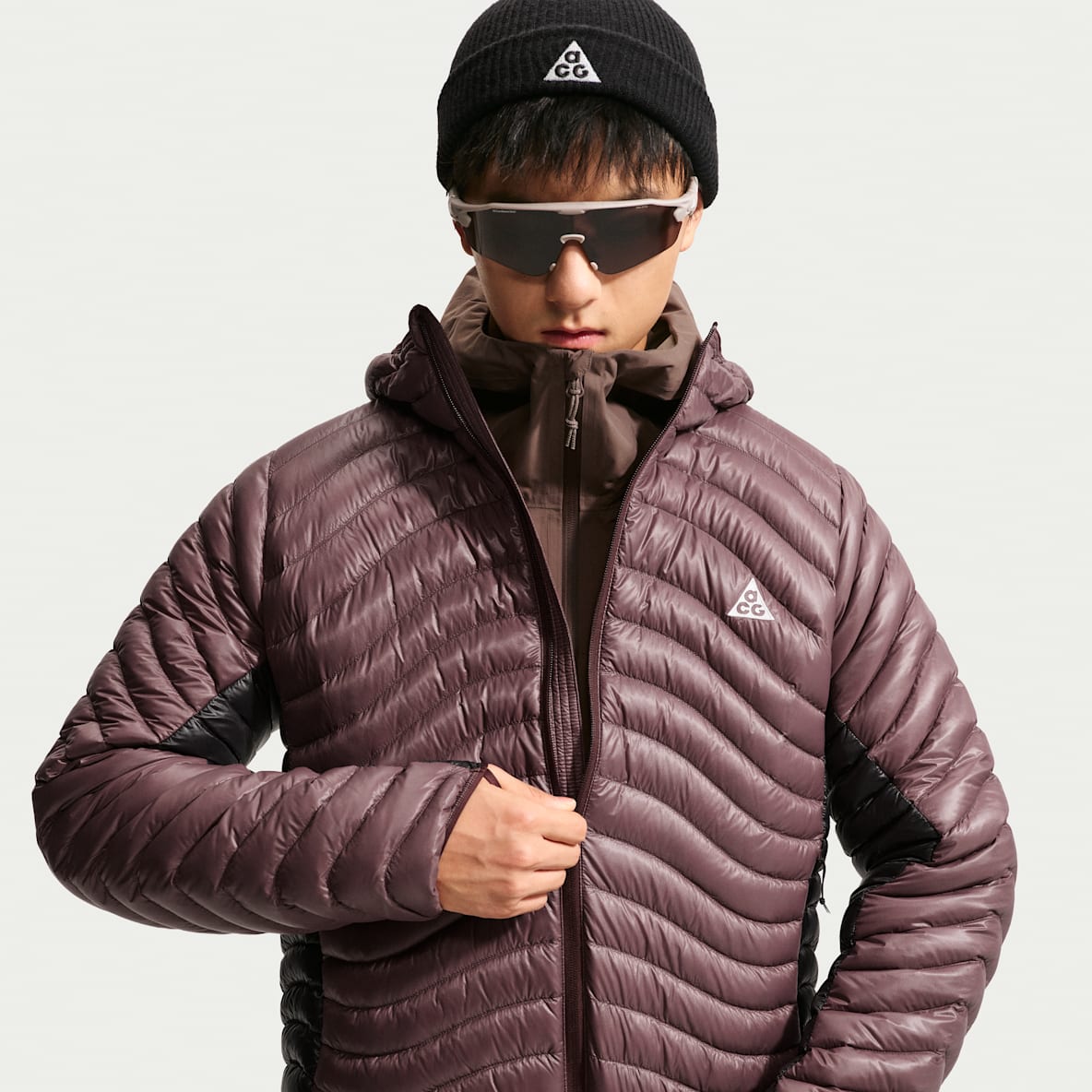 ACG Lava Flow Ultralight Therma-FIT ADV 锁热科技男子拒水夹克羽绒服