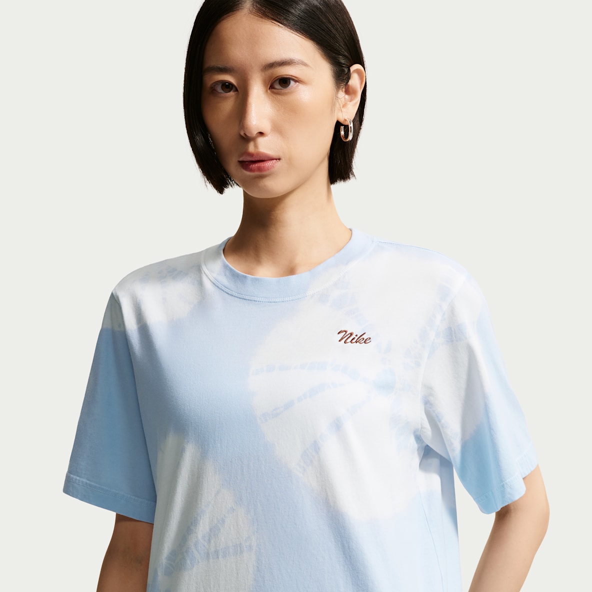 Nike Sportswear 女子短袖T恤