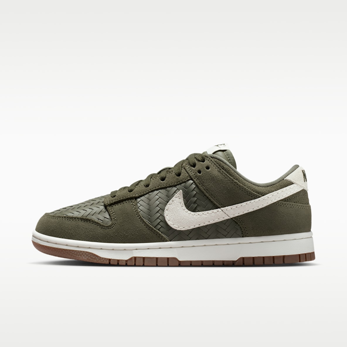 Nike Dunk Low Premium SE 女子运动鞋