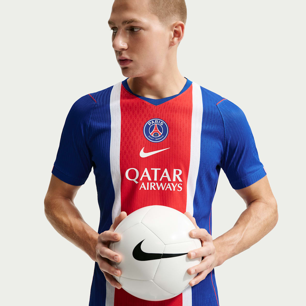 2026/27 赛季巴黎圣日耳曼主场球员版 Nike Aero-FIT 男子足球短袖球衣