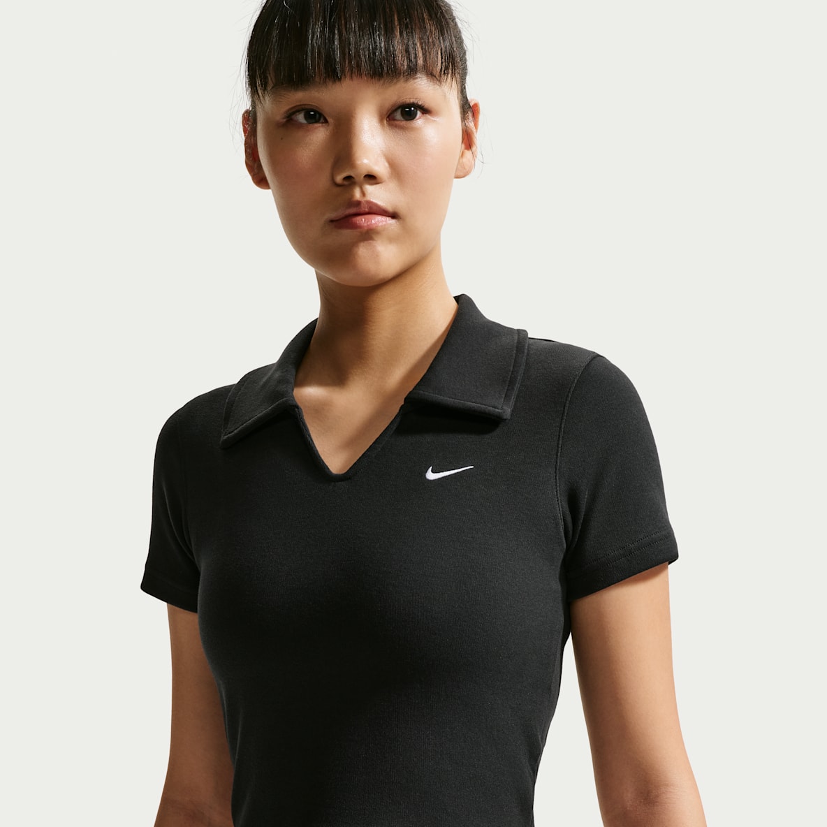 Nike Sportswear  女子紧身短款短袖翻领T恤
