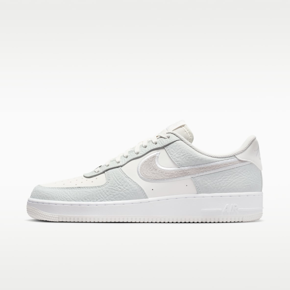Nike Air Force 1 '07 LV8 男子空军一号运动鞋
