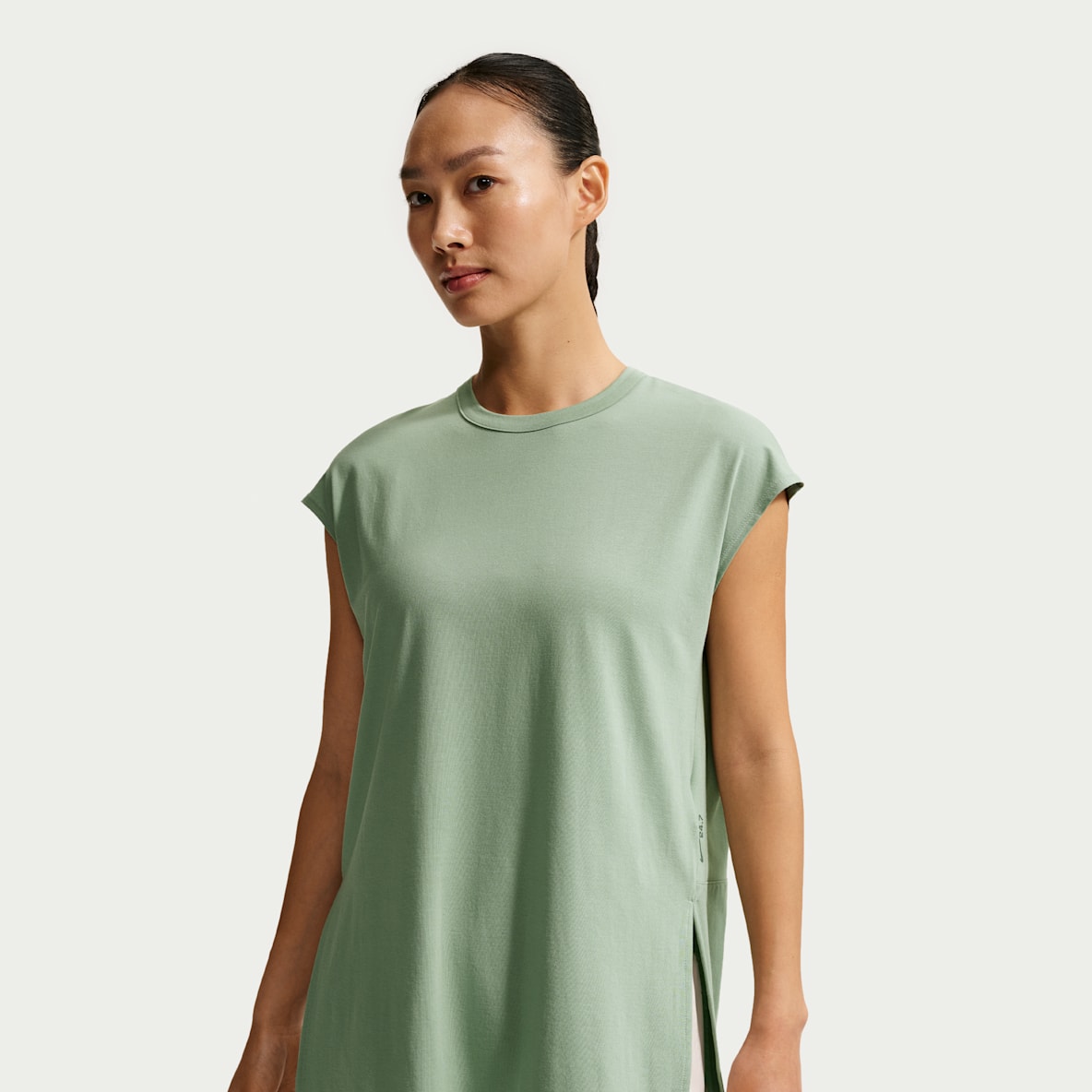 Nike 24.7 ImpossiblySoft Dri-FIT 超感柔软女子速干背心