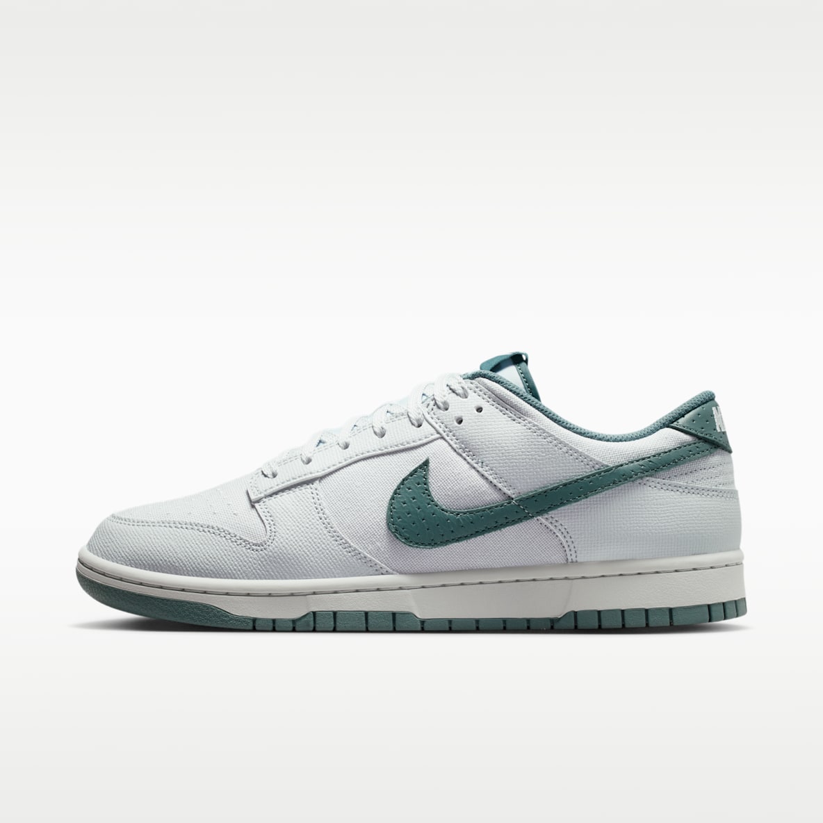 Nike Dunk Low Retro 男子运动鞋