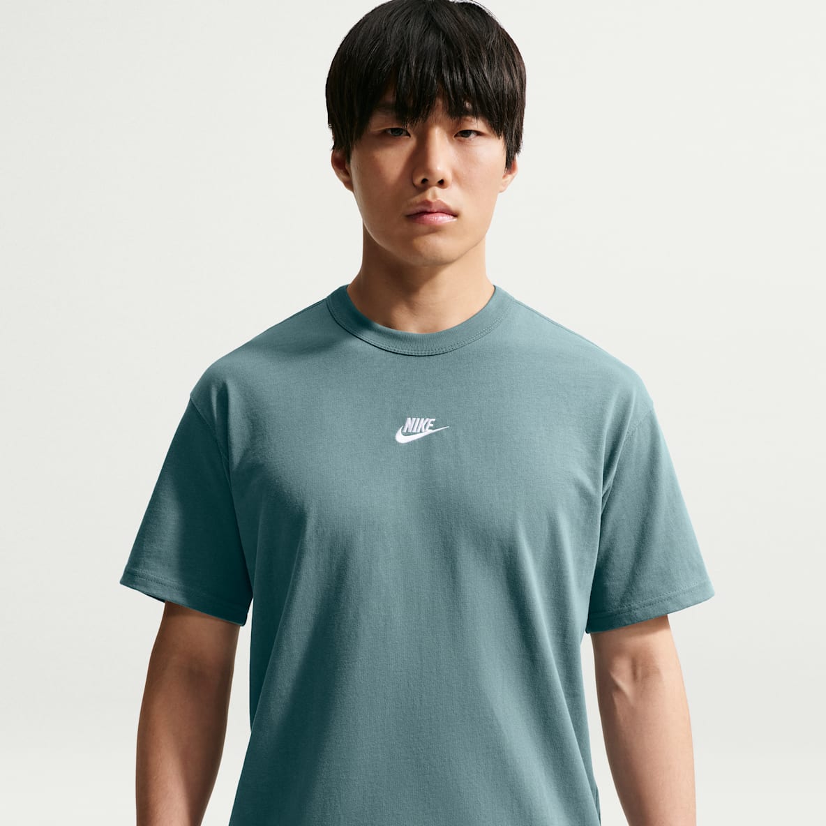 Nike Sportswear Premium Essentials 男子T恤