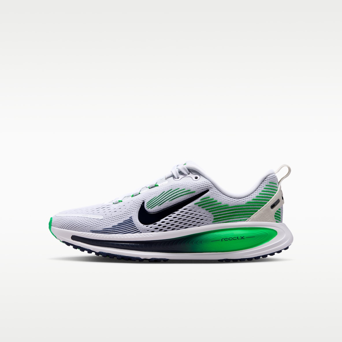 Nike Vomero 18 耐克小迈柔大童公路跑步鞋