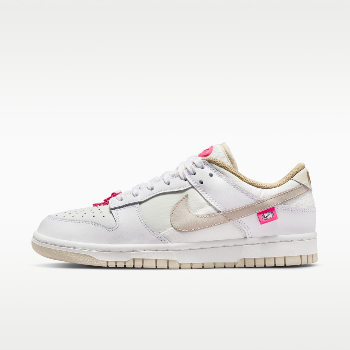 Nike Dunk Low 女子运动鞋
