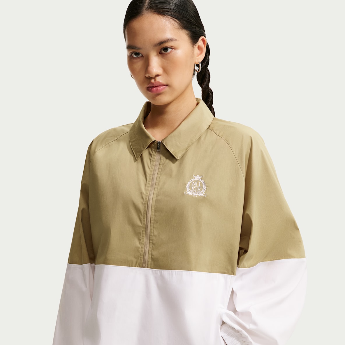 Nike Sportswear 女子 Oversize 风府绸半长拉链开襟上衣