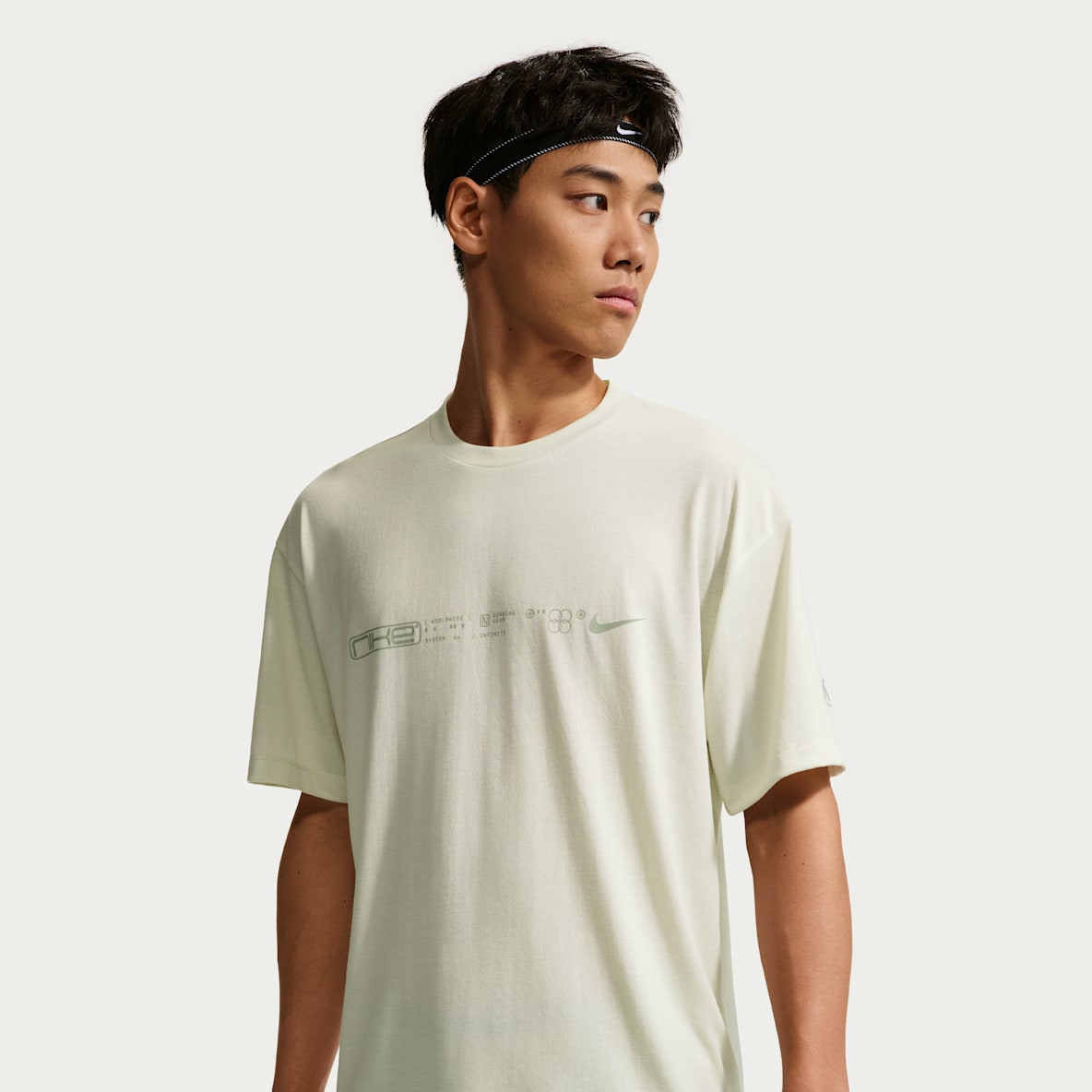 Nike Disrupt Dri-FIT 男子速干短袖跑步上衣