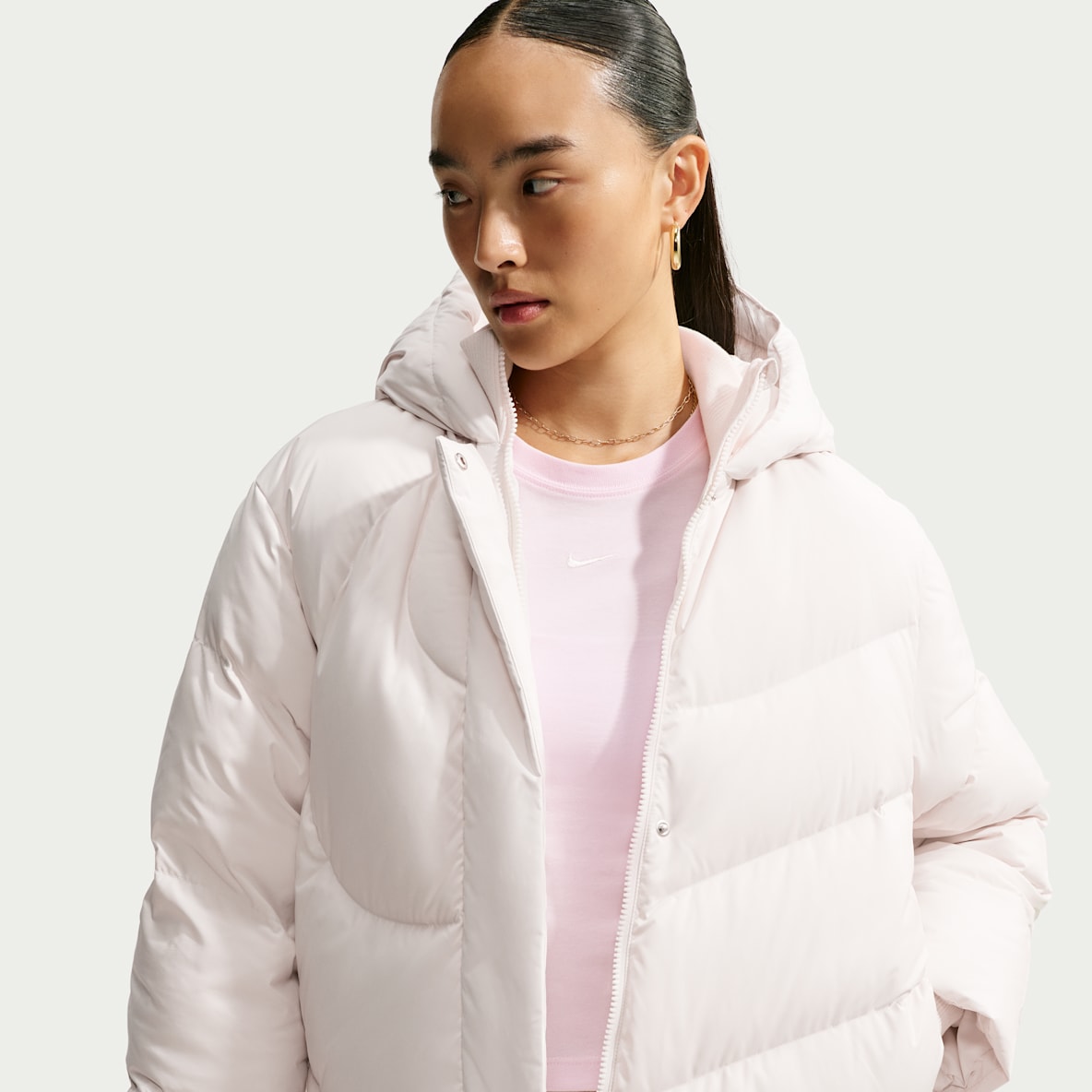Nike Sportswear Swoosh Series Storm-FIT 女子防风拒水宽松连帽羽绒夹克