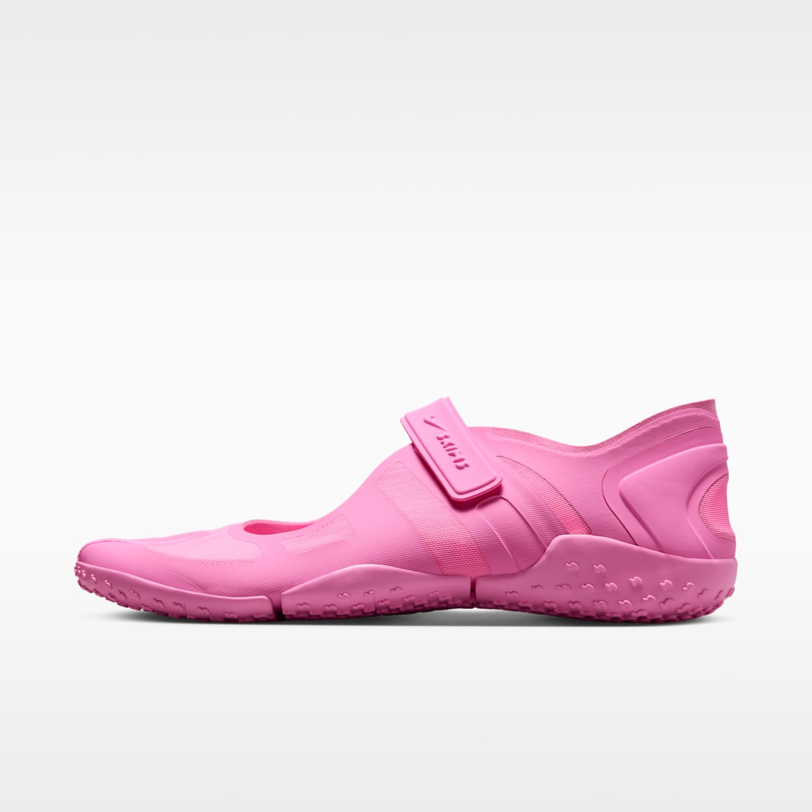 NikeSKIMS Rift Mesh 女子运动鞋