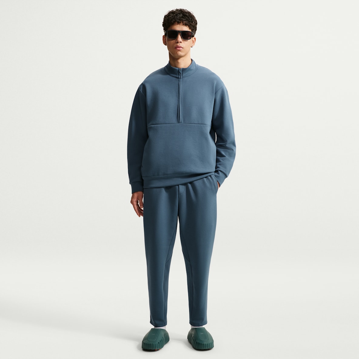Nike 24.7 ImpossiblySoft Dri-FIT 超感柔软男子速干长裤