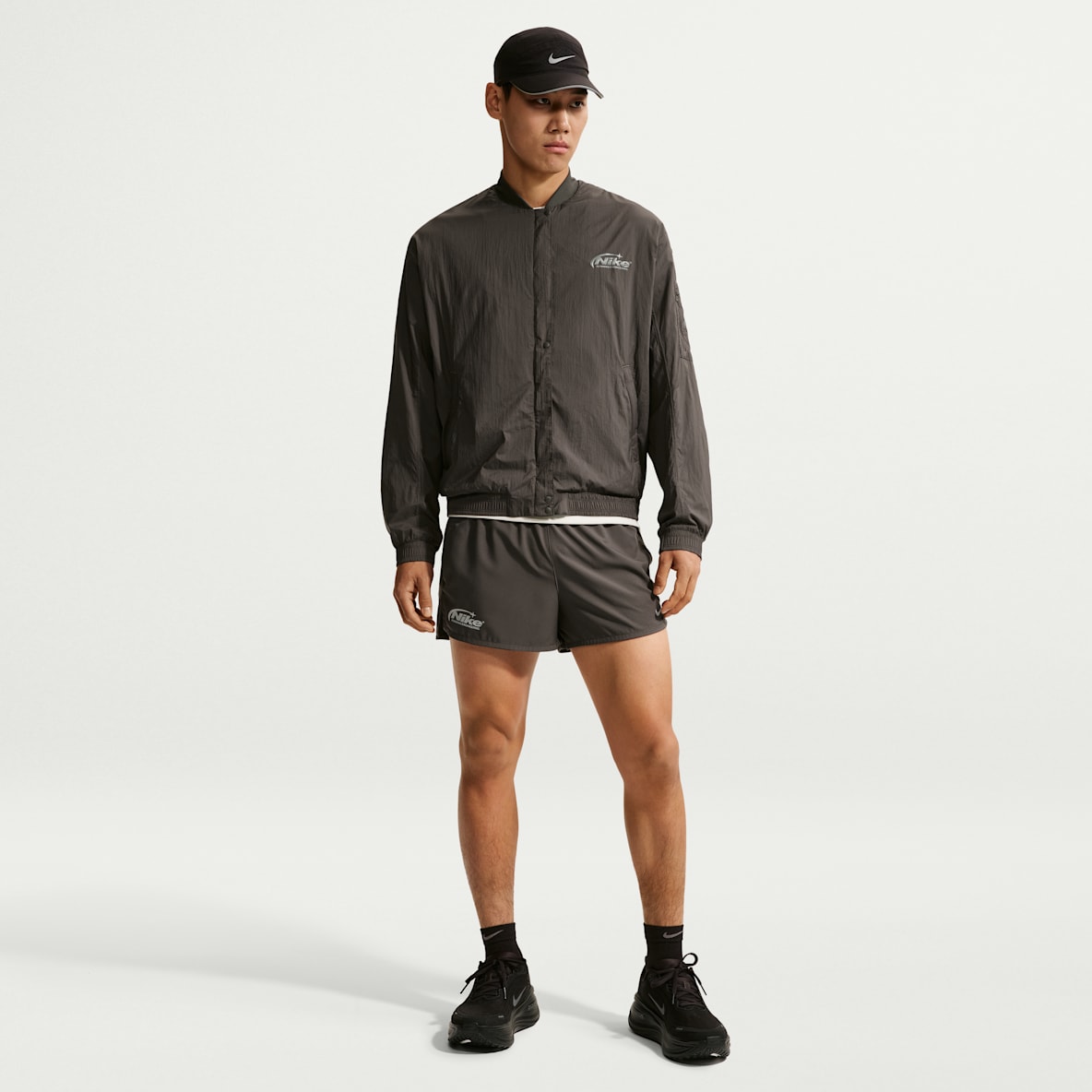 Nike Dri-FIT 男子速干跑步短裤(含衬裤)