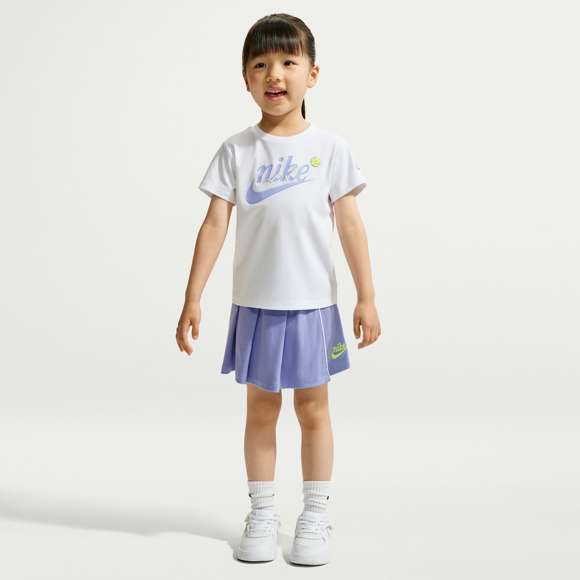 Nike Dri-FIT Courtside Champs 婴童凉感速干短袖T恤和半身裙套装
