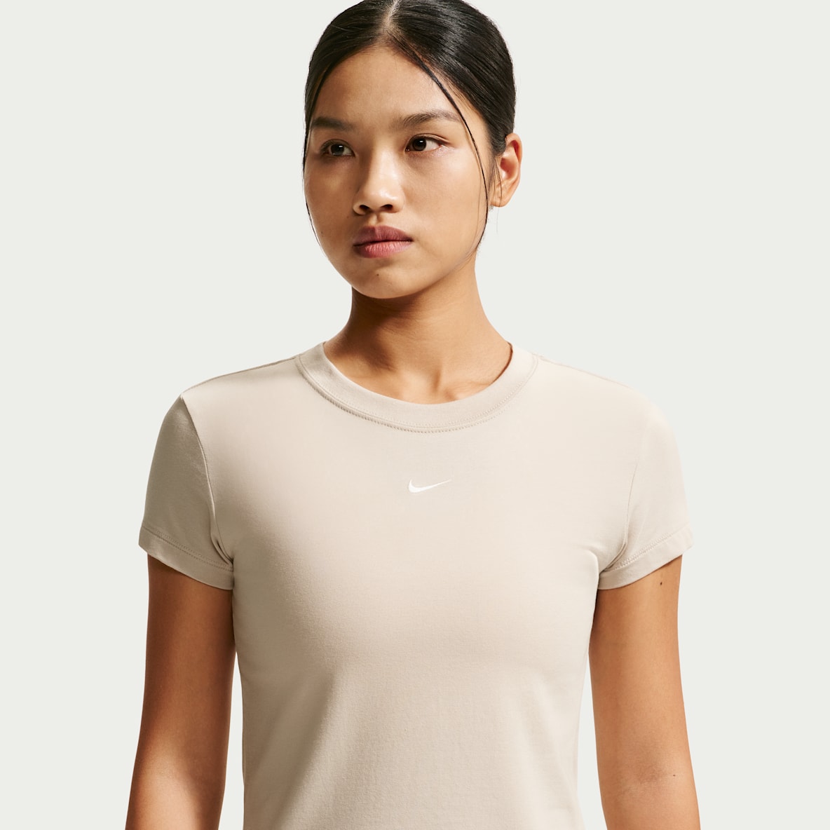 Nike Sportswear Chill Knit 女子短袖T恤