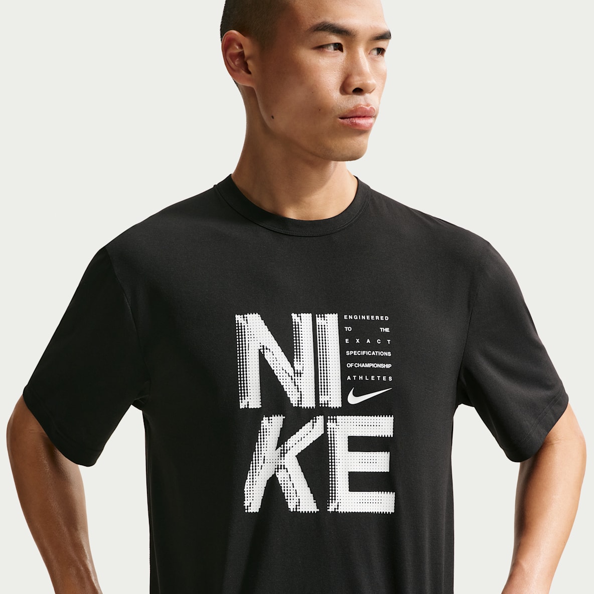 Nike Hyverse Nike Hyverse Dri-FIT 男子防晒速干训练T恤